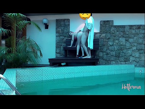 ❤️ Umphathi umema isicakakazi echibini, kodwa akakwazanga ukumelana nobushushu Isondo esisemgangathweni kwi-xh.porno-flix.ru ❌❤